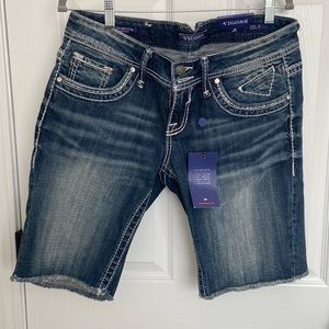 Vigoss Women’s Bermuda Short, SZ 12, NEW